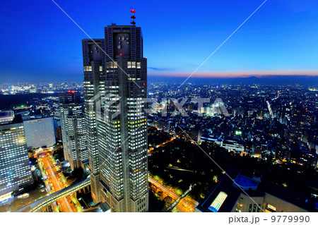 Tokyo cityscape at night Tokyo cityscape at night 9779990