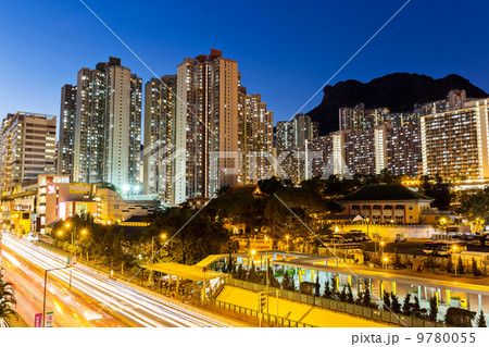 Kowloon with lion rock at night 9780055