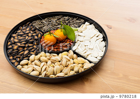 Chinese new year snack box and citrus fruit 9780218