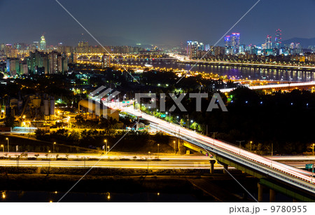 Highway in Seoul 9780955