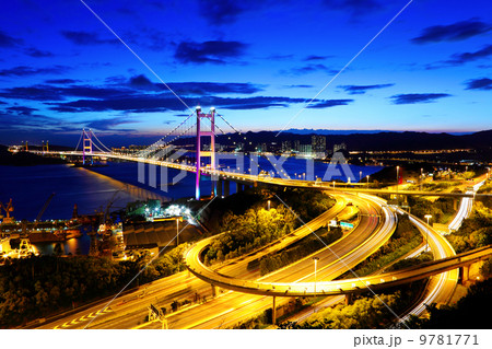 Suspension bridge in Hong Kong 9781771