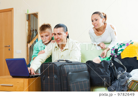 family of three reserving tickets for vacation family of three reserving tickets for vacation 9782649