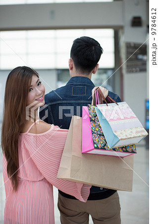 Shopping Couple Shopping Couple 9784612