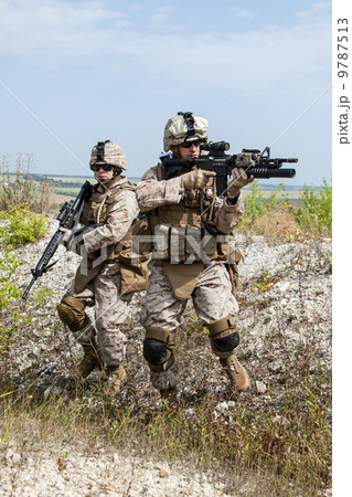 War in mountains 9787513