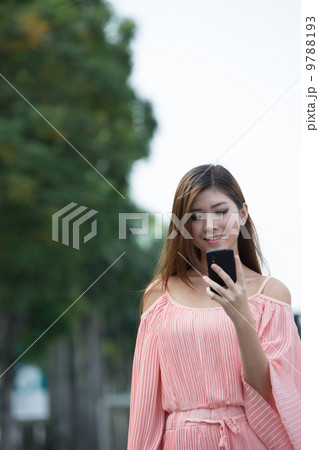 Female Shopper 9788193