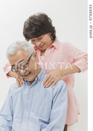 シニア夫婦 9788693