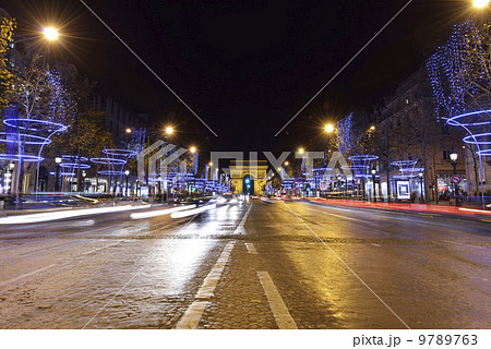 シャンゼリゼ通り 9789763