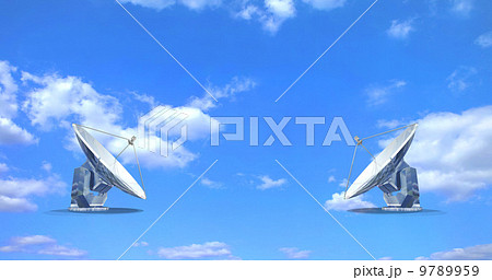 上空を見るレーダー／パラボラアンテナ 9789959