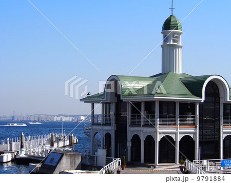 横浜　ぷかりさん橋 9791884