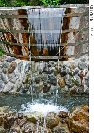 万葉公園の「風呂桶」（神奈川県足柄下郡湯河原町宮上） 9792185