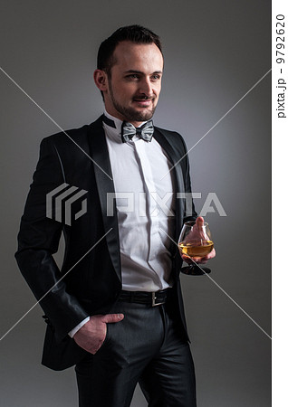 Cool gangster 9792620