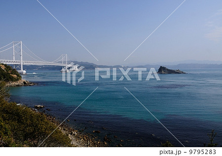 大鳴門橋と飛島 大鳴門橋と飛島 9795283
