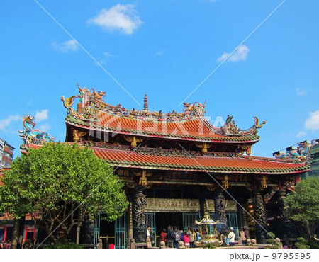 台湾 台北市 龍山寺(りゅうざんじ) 正殿 台湾 台北市 龍山寺(りゅうざんじ) 正殿 9795595