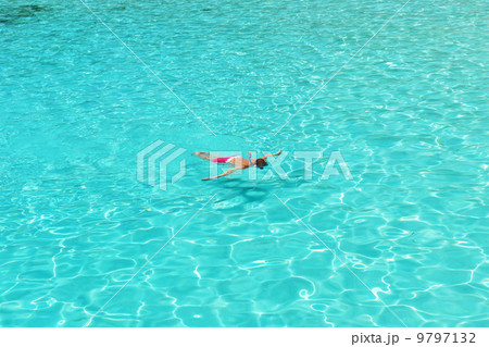 Man snorkeling Man snorkeling 9797132
