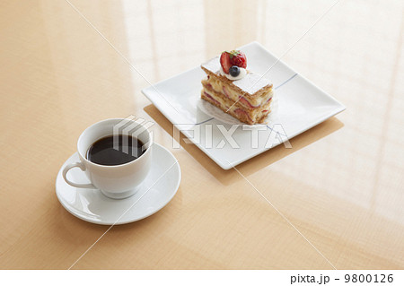コーヒーとケーキ 9800126