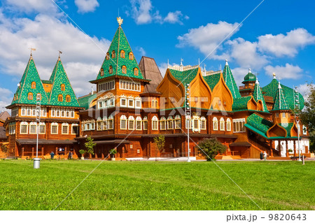 Wooden palace in Russia Wooden palace in Russia 9820643