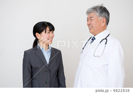 医師とMR 医師とMR 9822816