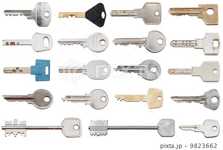 set of different door keys 9823662