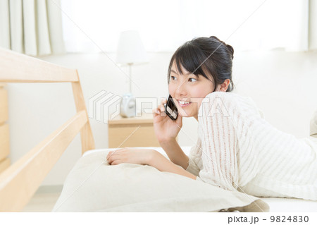 10代の女性 10代の女性 9824830