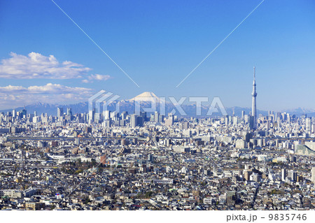 富士山と東京全体像 の写真素材