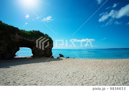 砂山ビーチの洞窟, 宮古島/沖縄県 9836653
