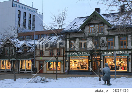 トロムソの街並み　ノルウェー 9837436