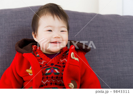 Little girl 9843311
