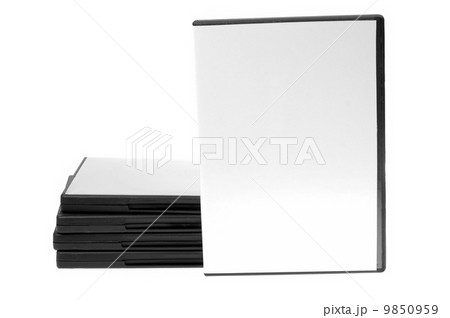 blank case DVD / CD and disk on white background blank case DVD / CD and disk on white background 9850959