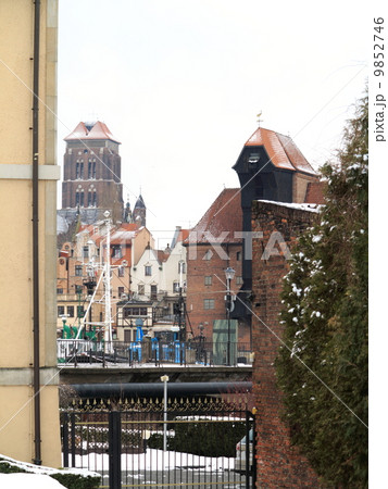 Old town of Gdansk and the Crane Old town of Gdansk and the Crane 9852746