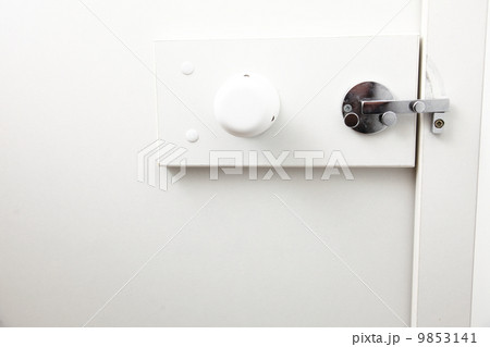 lock on bathroom door lock on bathroom door 9853141