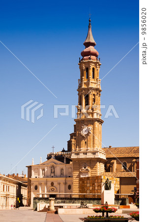 Catedral de la Seo (San Salvador) in Zaragoza 9856020