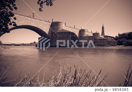 Retro photo of Stone Bridge over Ebro 9856365