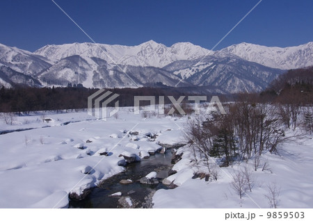 白馬三山と松川（冬） 9859503