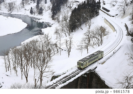 冬の飯山線 冬の飯山線 9861578