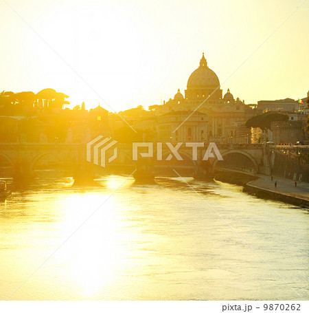 Tiber and St. Peter's cathedral 9870262