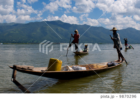 インダー族 9870296