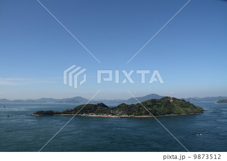 来島海峡の小島 9873512