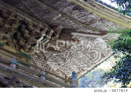 金刀比羅宮「旭社」上層の屋根の裏側の巻き雲の彫刻 9877814