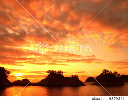 西伊豆堂ヶ島の夕景 9879841