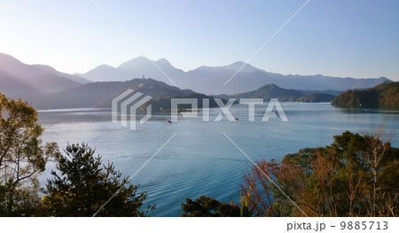 台湾　南投県　日月潭 (にちげつたん)　全景 9885713