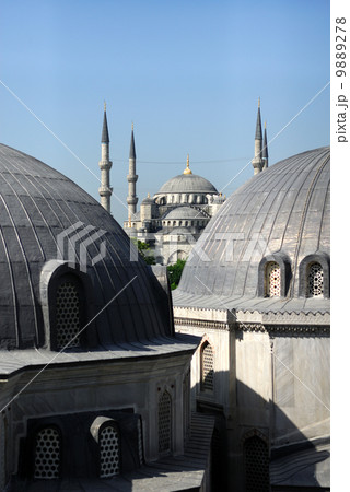 View at Blue Mosque from Hagya Sofia, two big cupolas at foregro 9889278