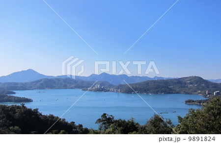 台湾 南投県 日月潭 (にちげつたん) 全景 台湾 南投県 日月潭 (にちげつたん) 全景 9891824