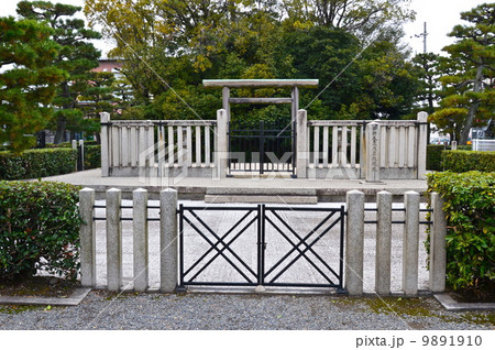 白河天皇成菩提院陵（京都市伏見区竹田浄菩提院町） 9891910