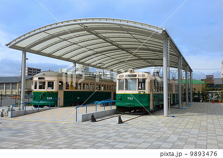 鉄道　　京都　市電　梅小路　市電ひろば　公園　路面電車　電車　保存　保管　505　703 9893476