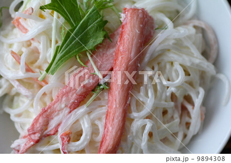 ズワイガニと春雨のサラダ 9894308