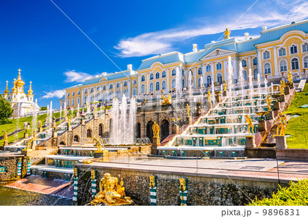 Grand Cascade in Peterhof, St Petersburg 9896831