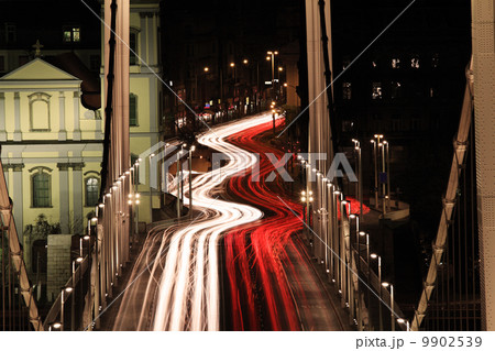 evening traffic on the bridge 9902539