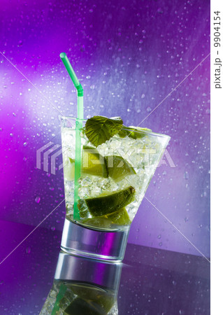 Mojito cocktail at the club Mojito cocktail at the club 9904154