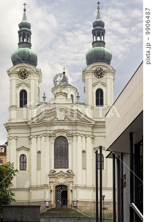 beautiful building 9906487