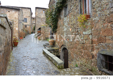 チビタ・ディ・バニョレージョ　町並み 9916071